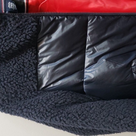 Tommy Hilfiger NWT Navy Blue Puffer/Teddy Bomber Jacket, Small - Picture 6 of 8
